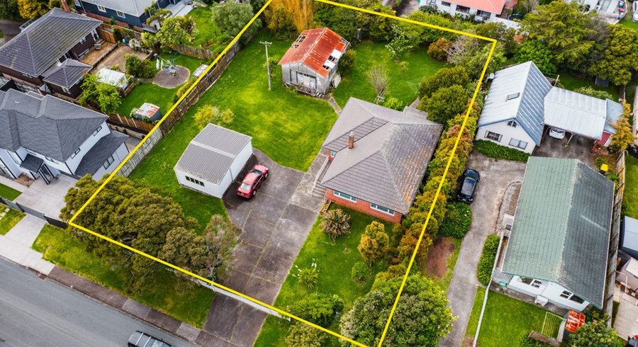 at 57 Taioma Crescent, Te Atatu Peninsula, Auckland