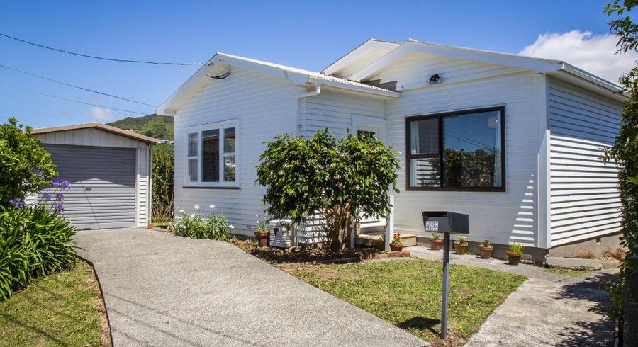  at 42 Prospect Terrace, Johnsonville, Wellington, Wellington