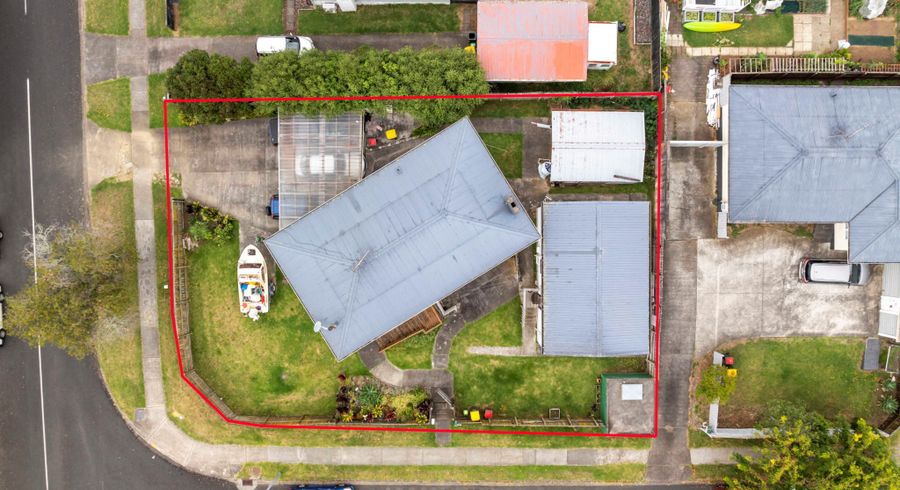  at 64 Megan Avenue, Pakuranga Heights, Manukau City, Auckland