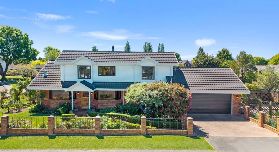  at 10 Regency Crescent, Redwood, Christchurch City, Canterbury