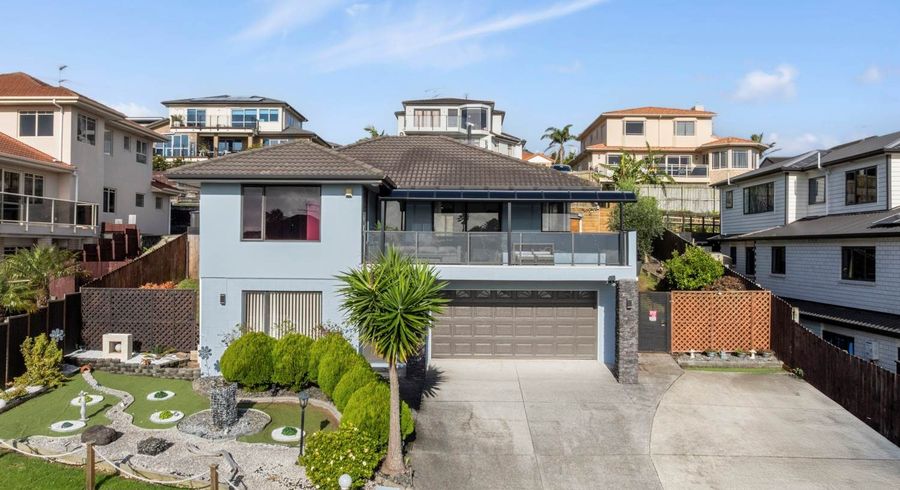  at 19 The Enclave, Totara Heights, Manukau City, Auckland