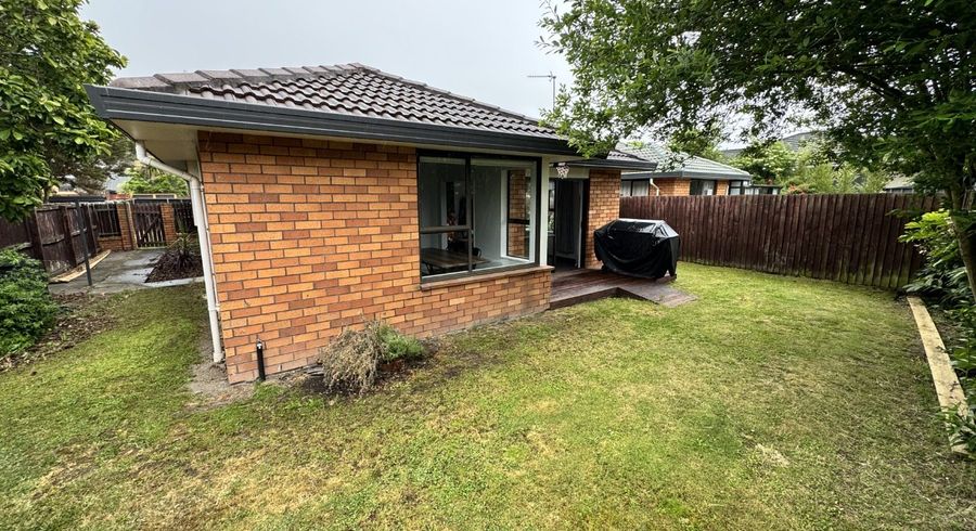  at 1/42 Briarmont, Aranui, Christchurch City, Canterbury