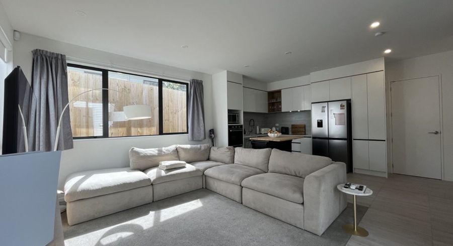  at 6/535 Swanson Road, Ranui, Auckland