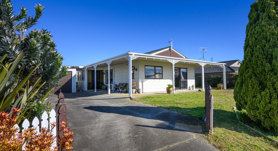  at 12 Seabury Avenue, Foxton Beach, Horowhenua, Manawatu / Whanganui