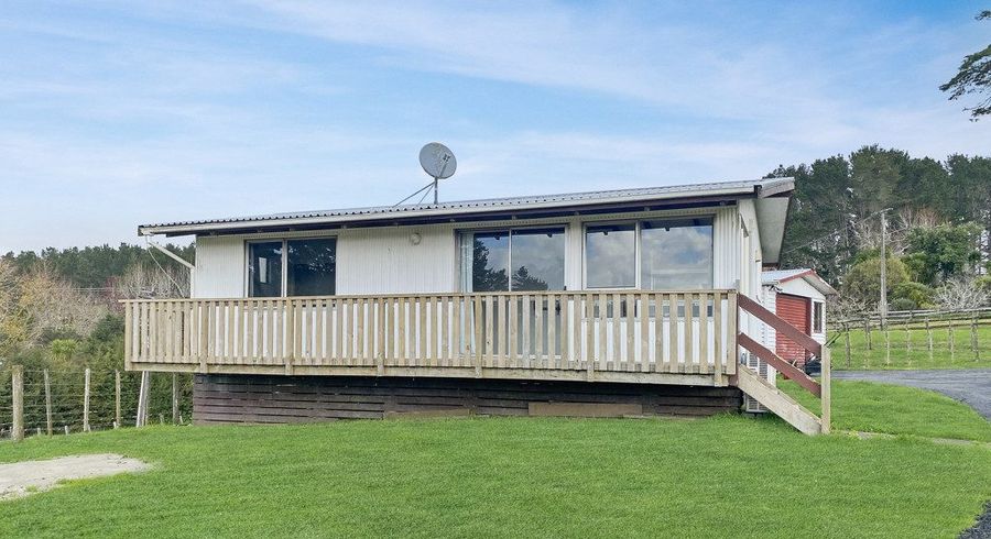  at 33 Anzac Valley Road, Waitākere, Auckland