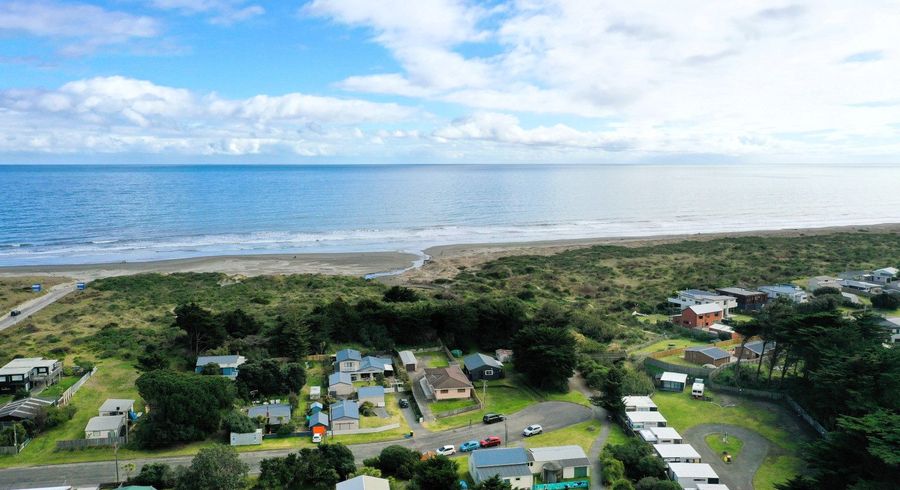  at 135 Rua Avenue, Waitarere Beach, Horowhenua, Manawatu / Whanganui