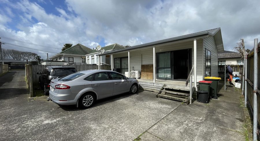  at 2/35 Earlsworth Road, Mangere East, Manukau City, Auckland