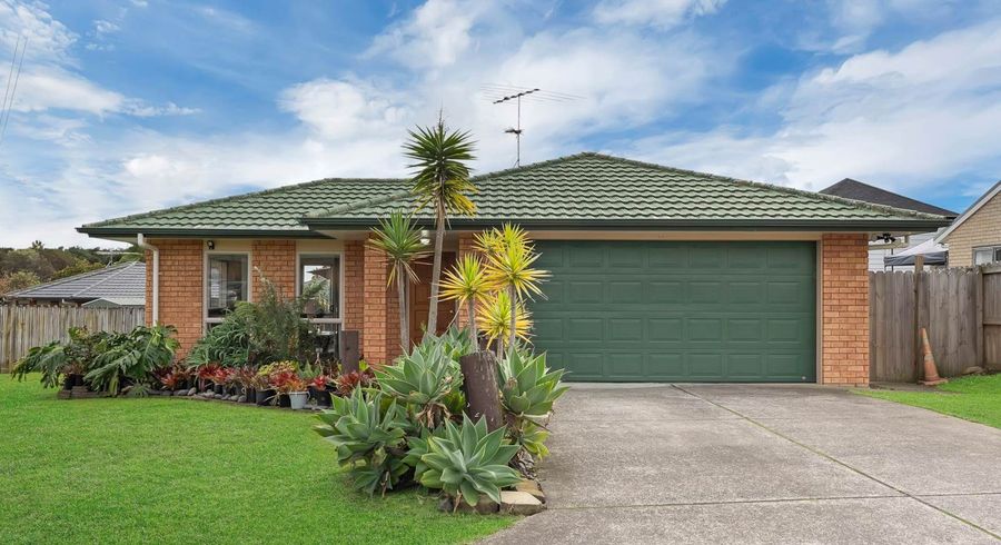  at 46 Medvale Avenue, Flat Bush, Manukau City, Auckland