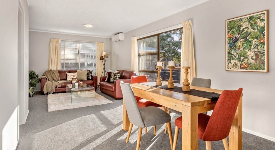  at 2/16 St Lukes Road, St Lukes, Auckland