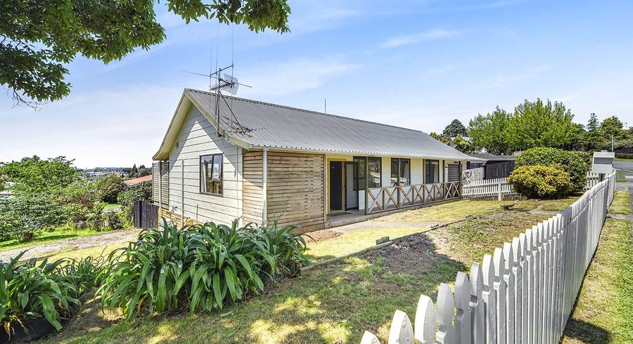  at 1 Prinnbank Terrace, Dinsdale, Hamilton, Waikato