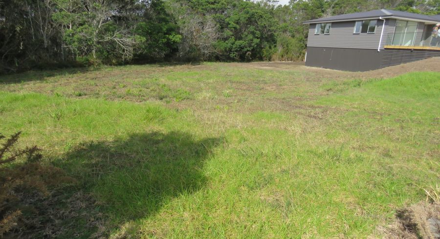  at 28 Dudley Crescent, Cable Bay