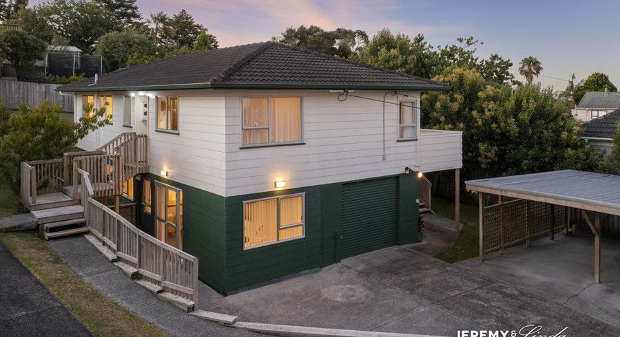  at 35 South Lynn Road, Titirangi, Auckland