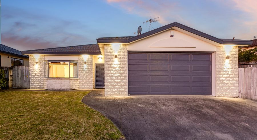  at 3 Barque Crescent, Whitby, Porirua