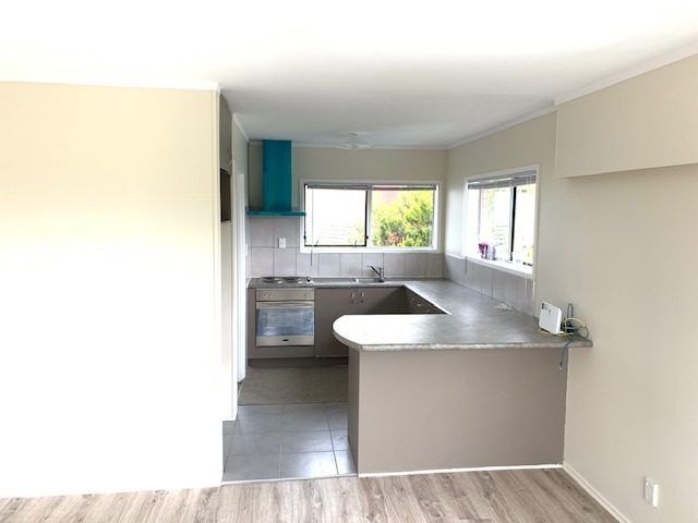  at 11a Lancelot Place, Glenfield, North Shore City, Auckland