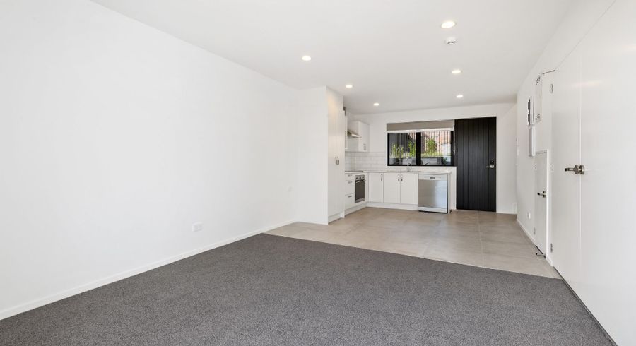  at 121B Waimumu Road, Massey, Waitakere City, Auckland