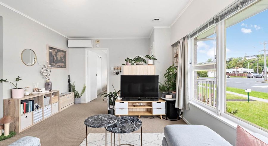  at 2/771 Beach Road, Browns Bay, North Shore City, Auckland