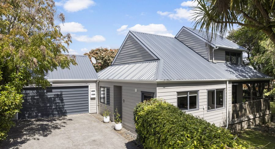  at 2/16 Duncan Avenue, Te Atatu South, Auckland