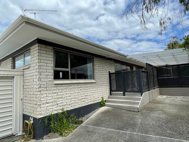  at 1/300 Beach Road, Campbells Bay, Auckland