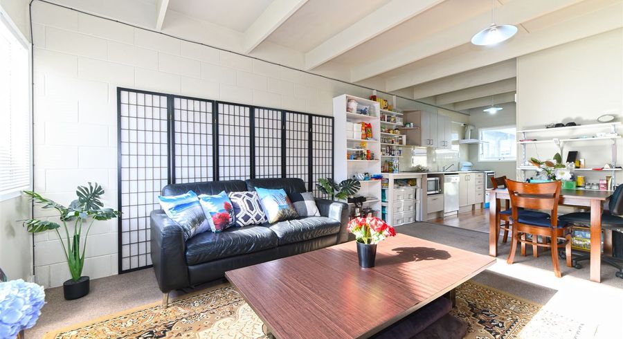  at 3/5 Keeling Road, Henderson, Auckland
