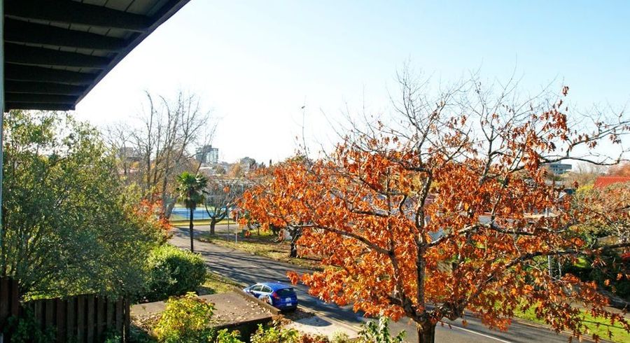  at 6/2 Hammond Street, Hamilton City Central, Hamilton, Waikato