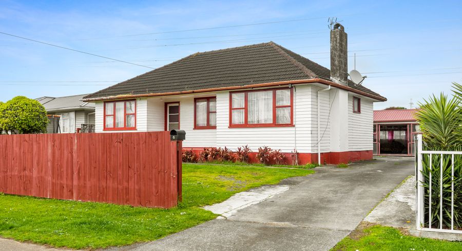  at 6 Julian Place, Otara, Auckland