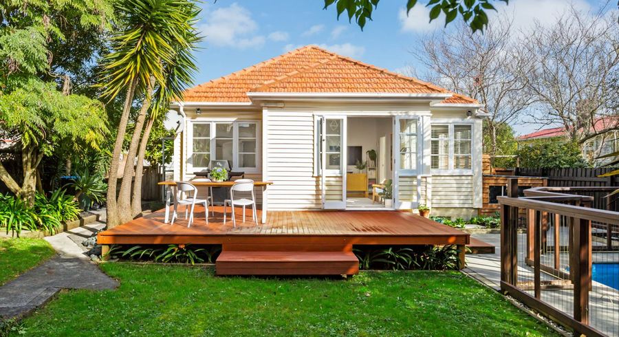  at 9 Beatrix Street, Avondale, Auckland
