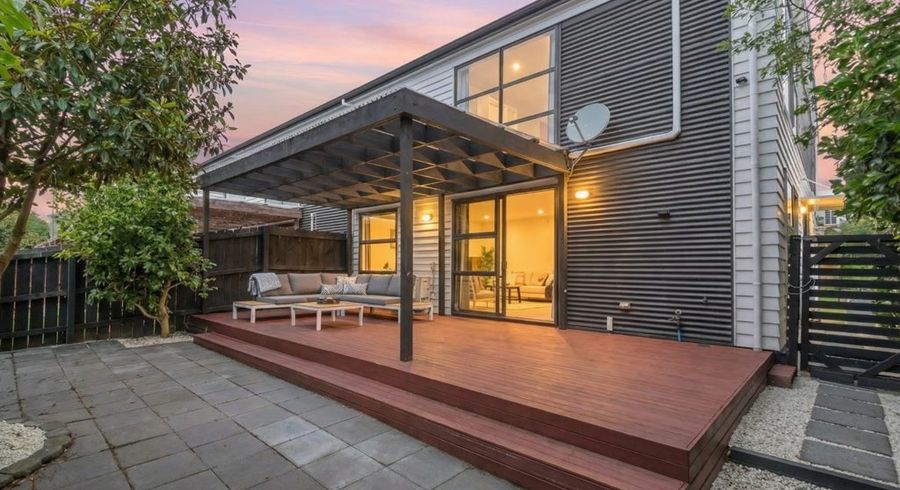  at 14 Windfola Parkway, Takanini, Papakura, Auckland