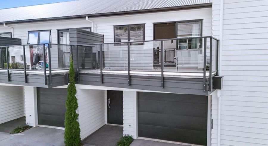  at 2/18 Hunter Street, Hamilton Lake, Hamilton, Waikato