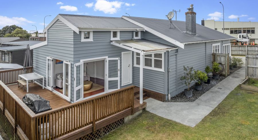  at 647 Swanson Road, Swanson, Auckland