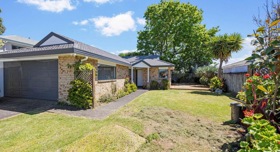  at 35 Enuamanu Road, Favona, Manukau City, Auckland