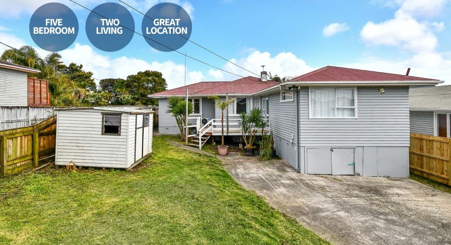  at 18 Chilcott Road, Henderson, Waitakere City, Auckland
