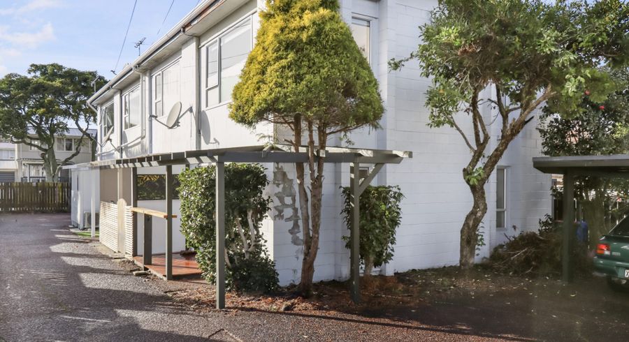 at 3/8 Lorraine Avenue, Mount Albert, Auckland City, Auckland