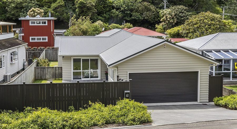  at 60 Airlie Road, Plimmerton, Porirua
