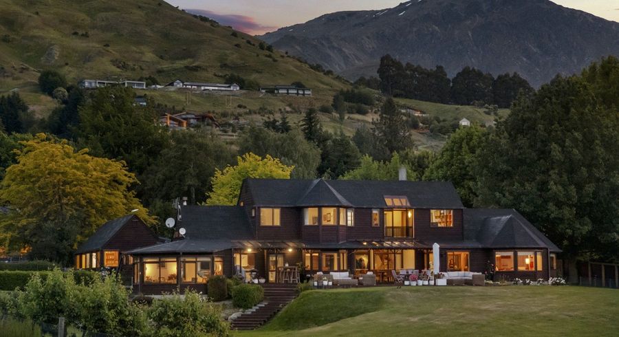  at 9 Arrowtown-Lake Hayes Road, Arrowtown, Queenstown-Lakes, Otago