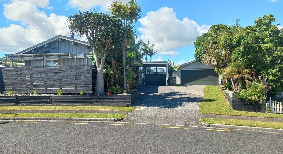  at 8 Evelyn Place, Welbourn, New Plymouth, Taranaki