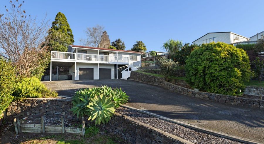  at 98 Coopers Road, Gate Pa, Tauranga, Bay Of Plenty
