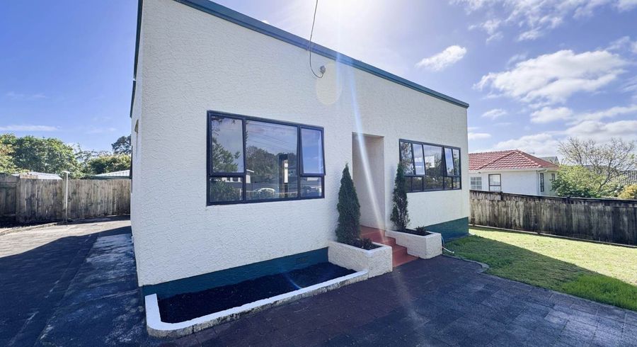 at 2 August Place, Greenlane, Auckland City, Auckland