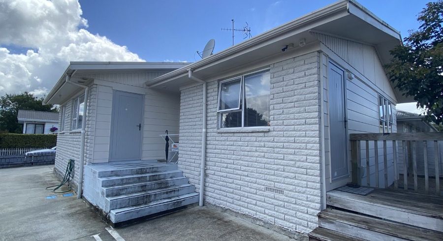  at 2/12 Crescent Court, Melville, Hamilton, Waikato