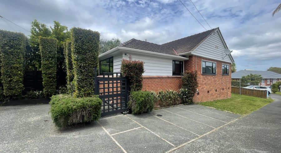  at 261 Lake Road, Belmont, Auckland