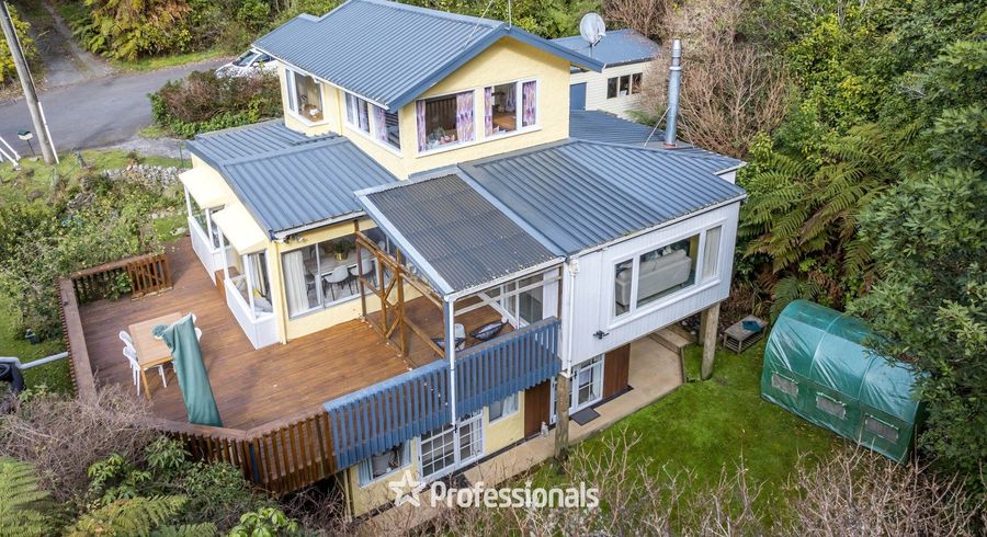 at 32 and 30 Avian Crescent, Blue Mountains, Upper Hutt, Wellington