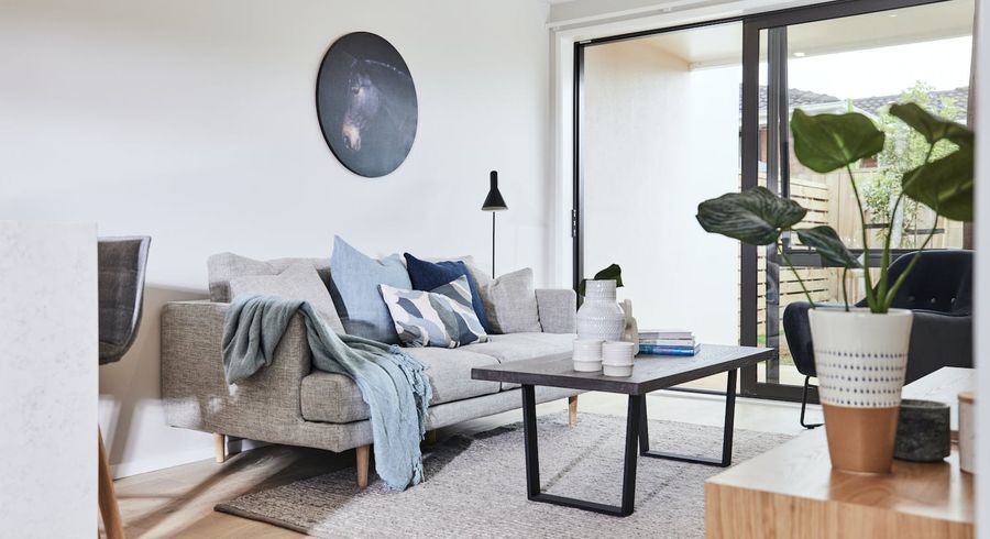  at 2/13 Parson Lane, Papatoetoe, Auckland
