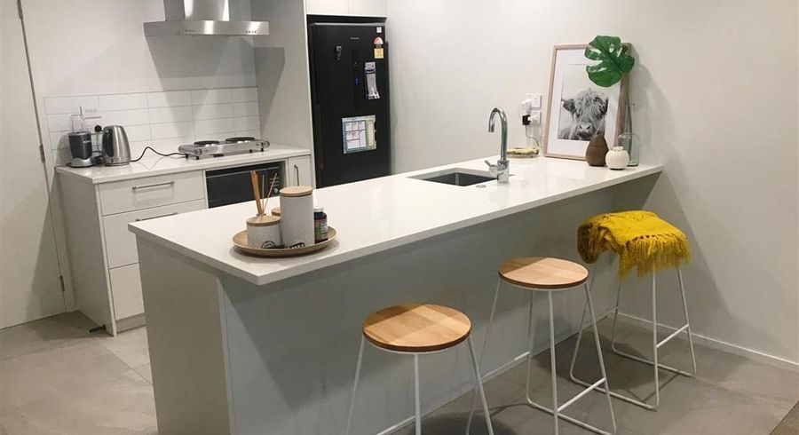  at 30 Kempthorne Crescent, Mission Bay, Auckland