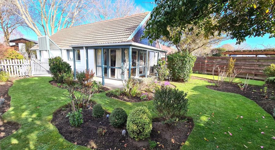  at 2/4 Egmont Place, Bishopdale, Christchurch