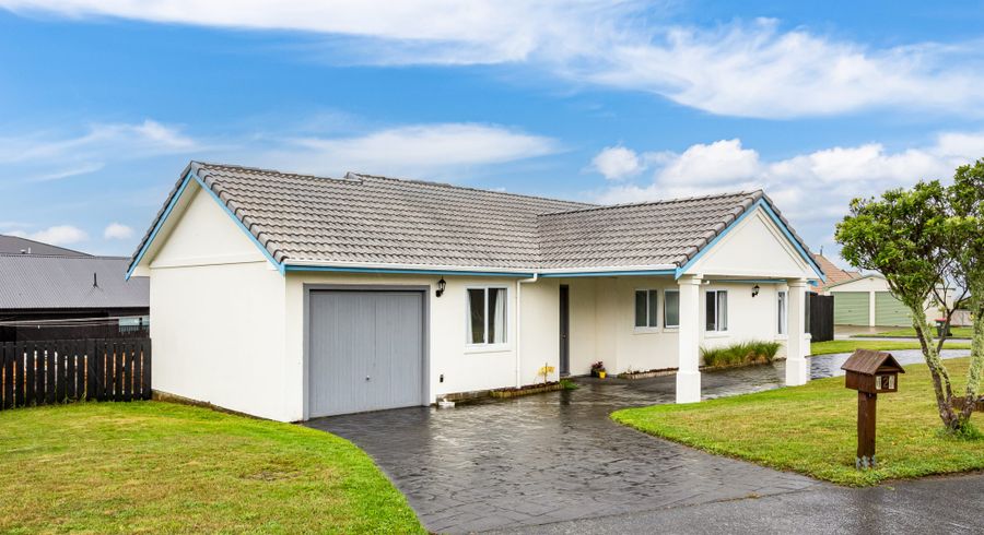  at 2 Coventry Close, Ascot Park, Porirua, Wellington