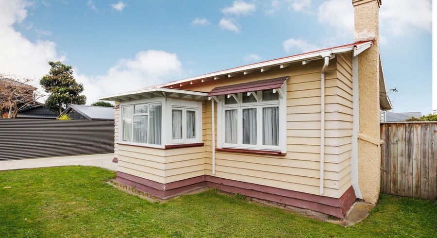  at 12 Fitzroy Street, Terrace End, Palmerston North