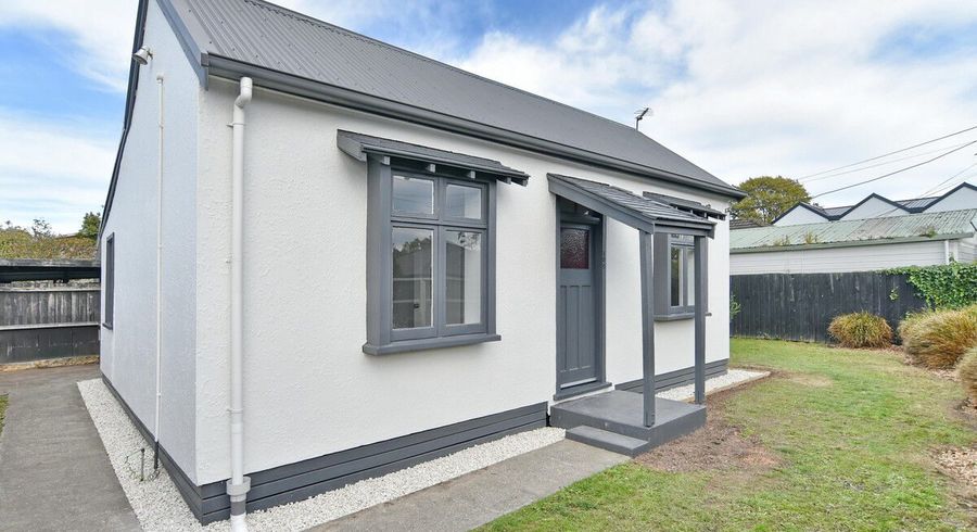  at 1/184 Hastings Street East, Waltham, Christchurch City, Canterbury