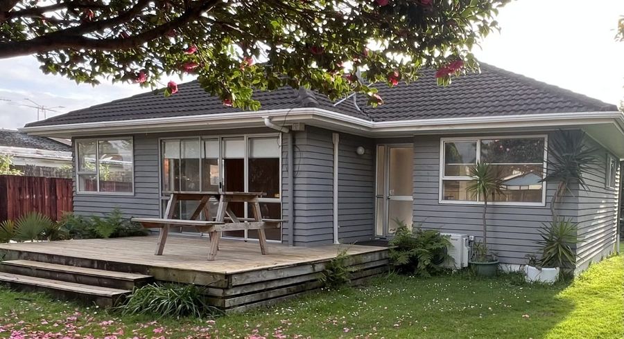 at 36 Challen Close, Conifer Grove, Papakura, Auckland