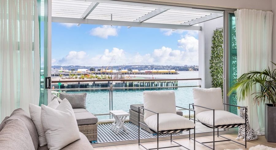  at 2/145 Quay Street, City Centre, Auckland City, Auckland