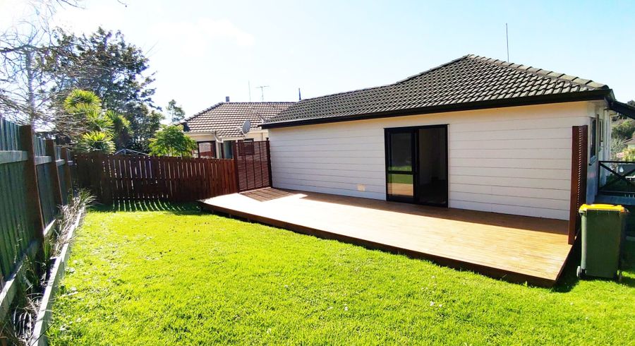  at 2/1 Landsdale Place, Massey, Auckland