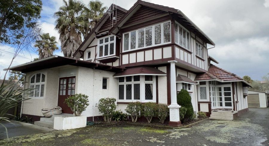  at 18 Chaytor Street, West End, Palmerston North, Manawatu / Whanganui